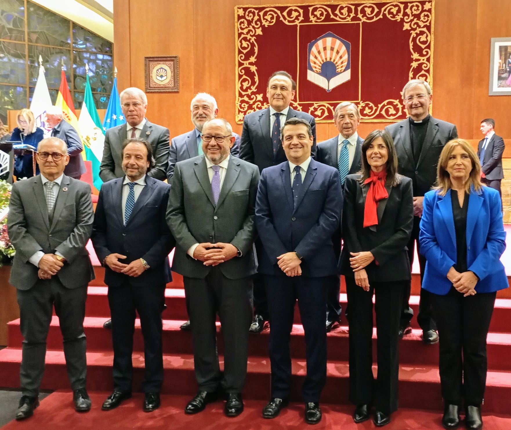 Joaquín Páez junto al resto de premiados y autoridades